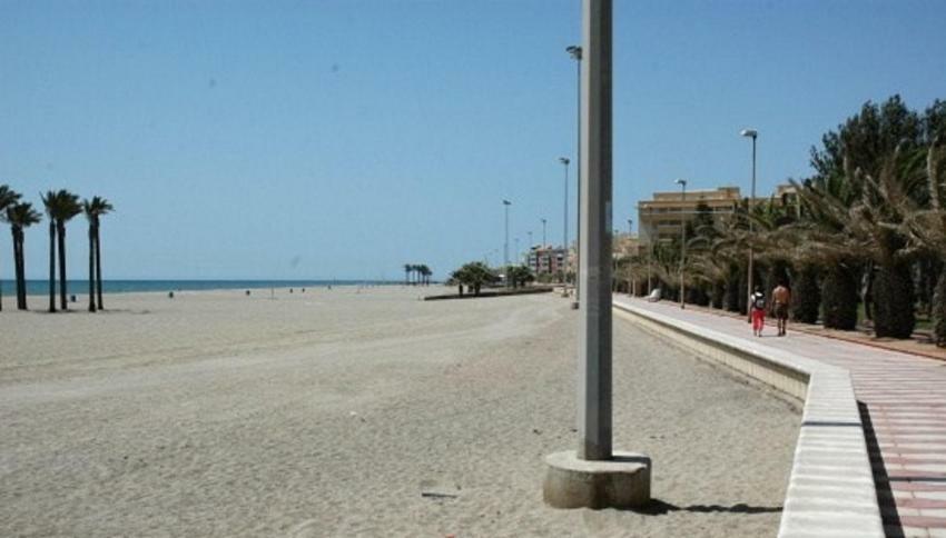 One-Bedroom Flat 200M From The Beach Almería Extérieur photo